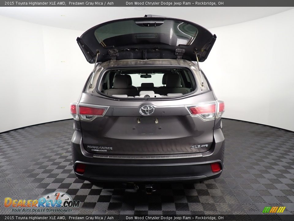 2015 Toyota Highlander XLE AWD Predawn Gray Mica / Ash Photo #16