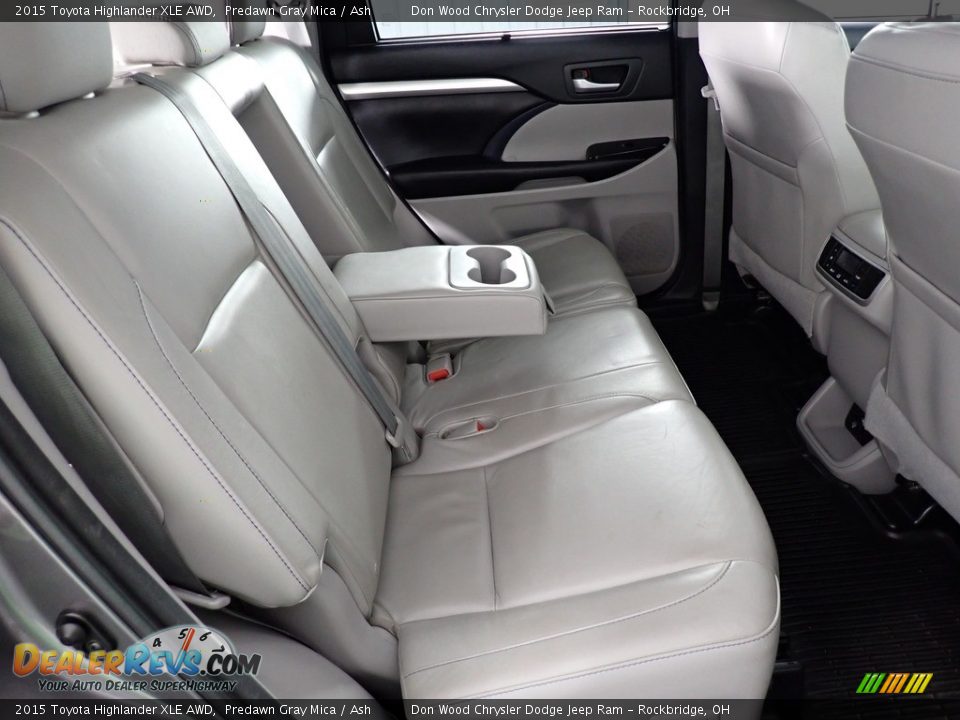 2015 Toyota Highlander XLE AWD Predawn Gray Mica / Ash Photo #35