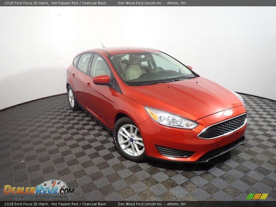 2018 Ford Focus SE Hatch Hot Pepper Red / Charcoal Black Photo #3