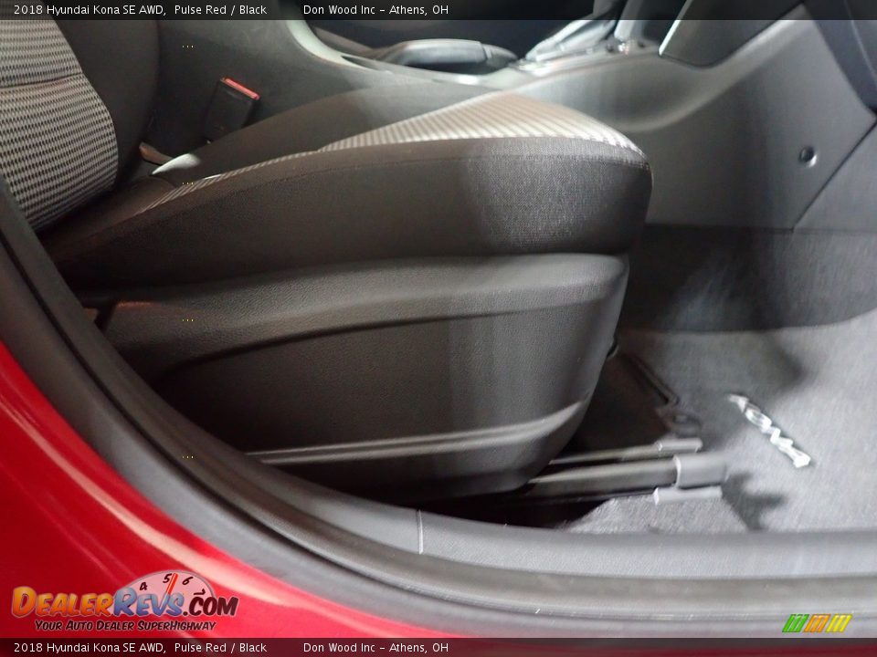 2018 Hyundai Kona SE AWD Pulse Red / Black Photo #36