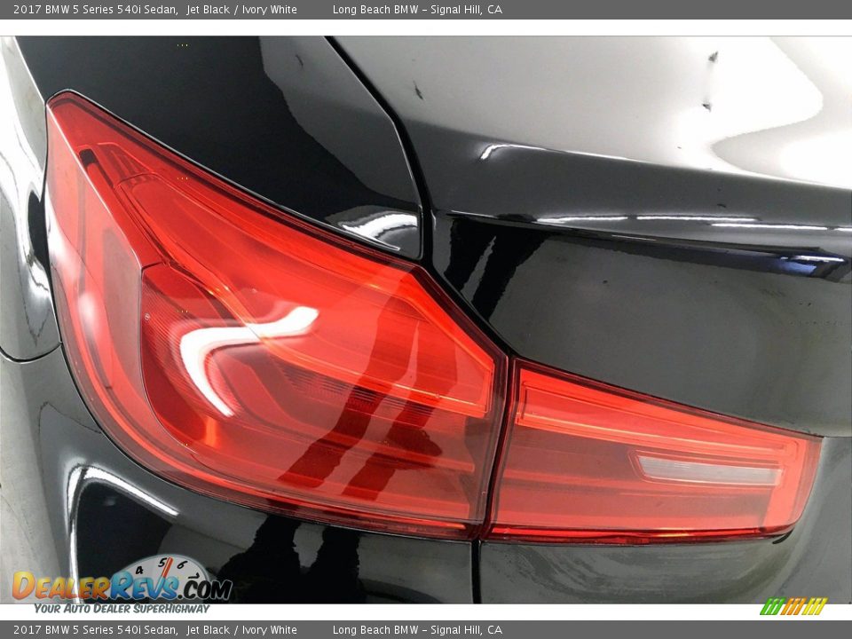 2017 BMW 5 Series 540i Sedan Jet Black / Ivory White Photo #27