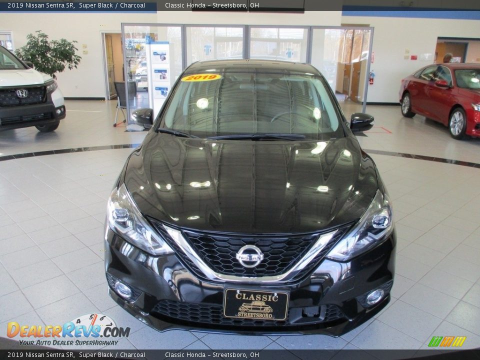 2019 Nissan Sentra SR Super Black / Charcoal Photo #2