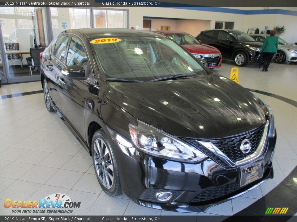 2019 Nissan Sentra SR Super Black / Charcoal Photo #3