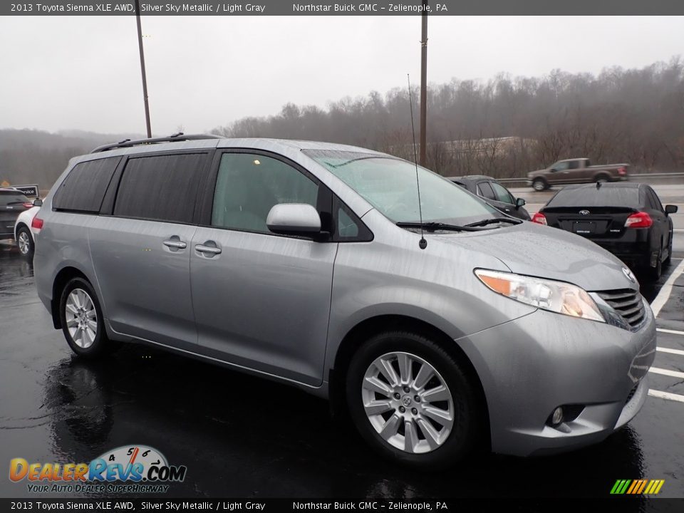 2013 Toyota Sienna XLE AWD Silver Sky Metallic / Light Gray Photo #4