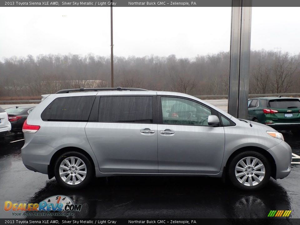 2013 Toyota Sienna XLE AWD Silver Sky Metallic / Light Gray Photo #5