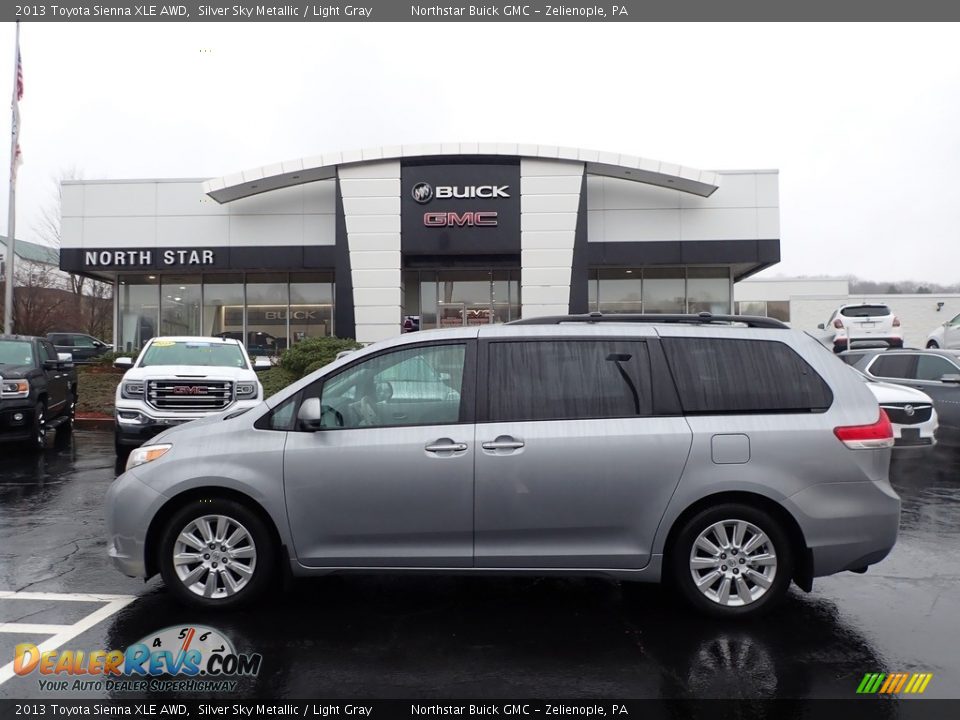 2013 Toyota Sienna XLE AWD Silver Sky Metallic / Light Gray Photo #14