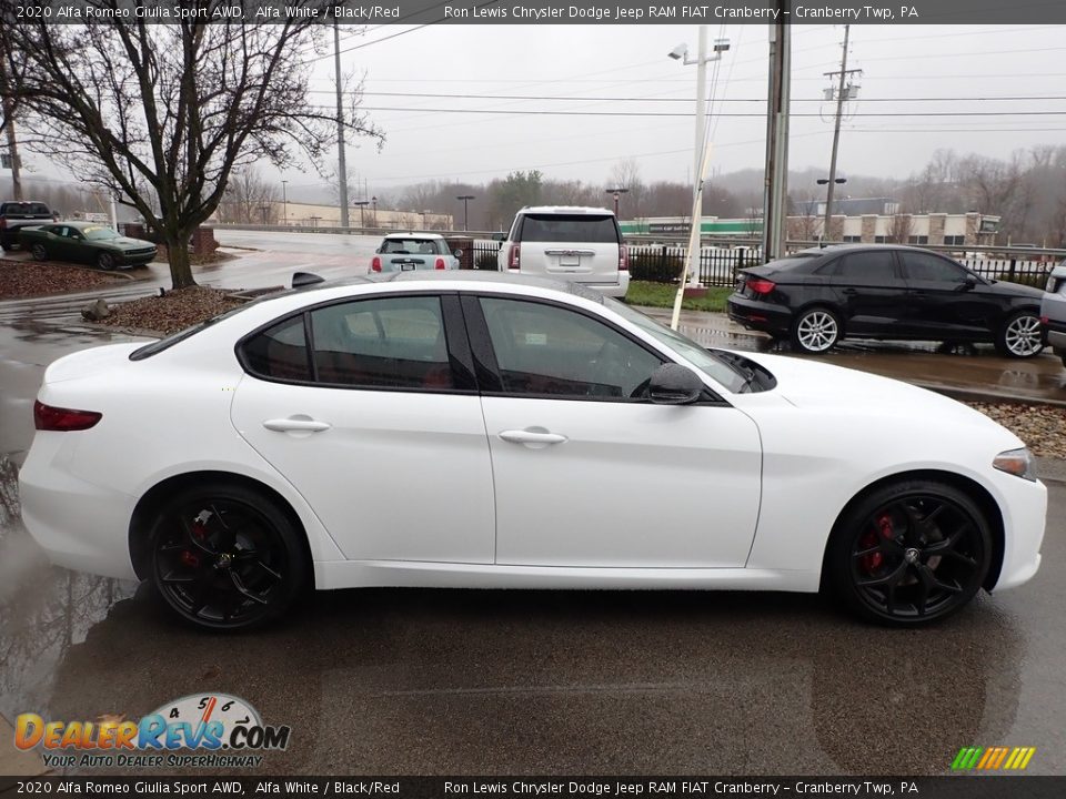 2020 Alfa Romeo Giulia Sport AWD Alfa White / Black/Red Photo #4