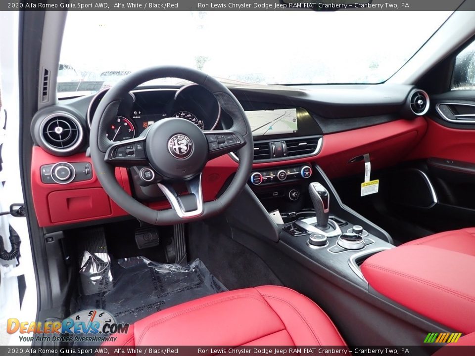 2020 Alfa Romeo Giulia Sport AWD Alfa White / Black/Red Photo #14