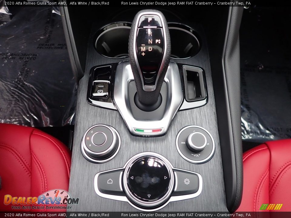 2020 Alfa Romeo Giulia Sport AWD Alfa White / Black/Red Photo #19