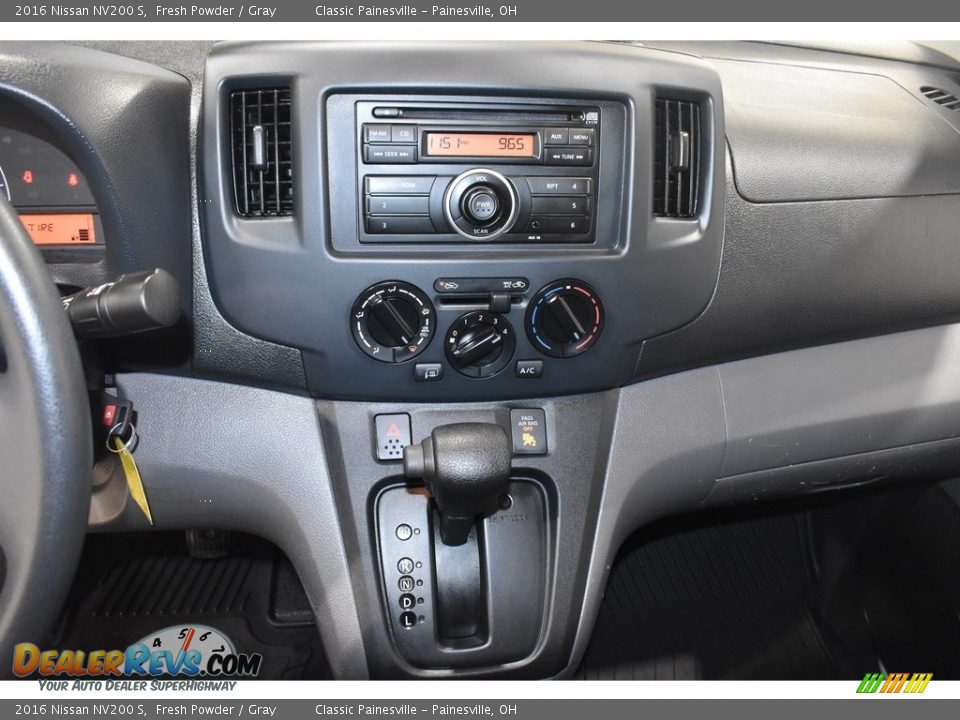 Controls of 2016 Nissan NV200 S Photo #12