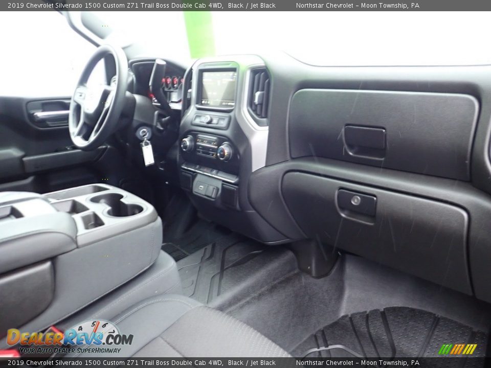 2019 Chevrolet Silverado 1500 Custom Z71 Trail Boss Double Cab 4WD Black / Jet Black Photo #15