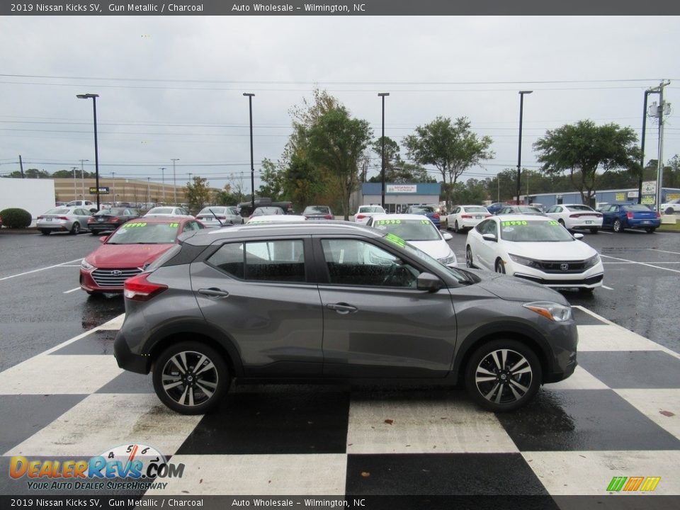 2019 Nissan Kicks SV Gun Metallic / Charcoal Photo #3