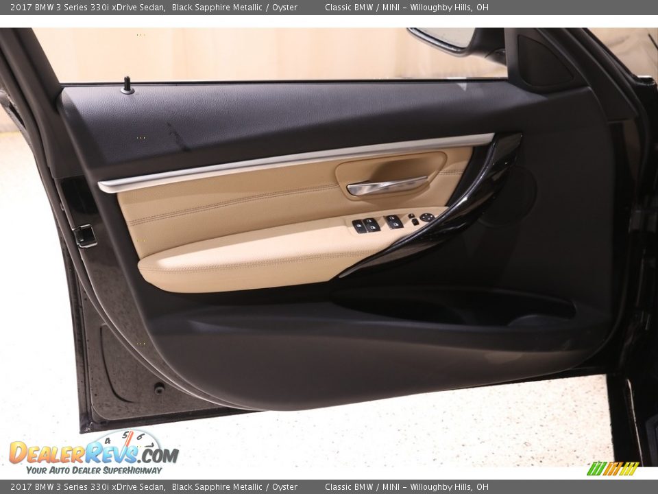 2017 BMW 3 Series 330i xDrive Sedan Black Sapphire Metallic / Oyster Photo #4