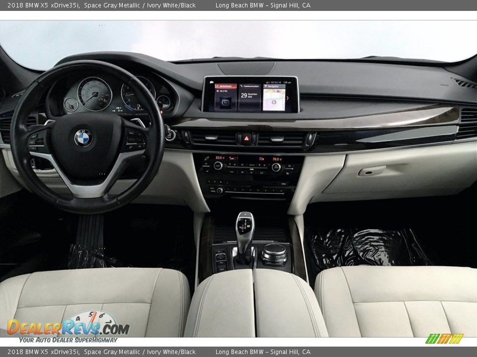 2018 BMW X5 xDrive35i Space Gray Metallic / Ivory White/Black Photo #15