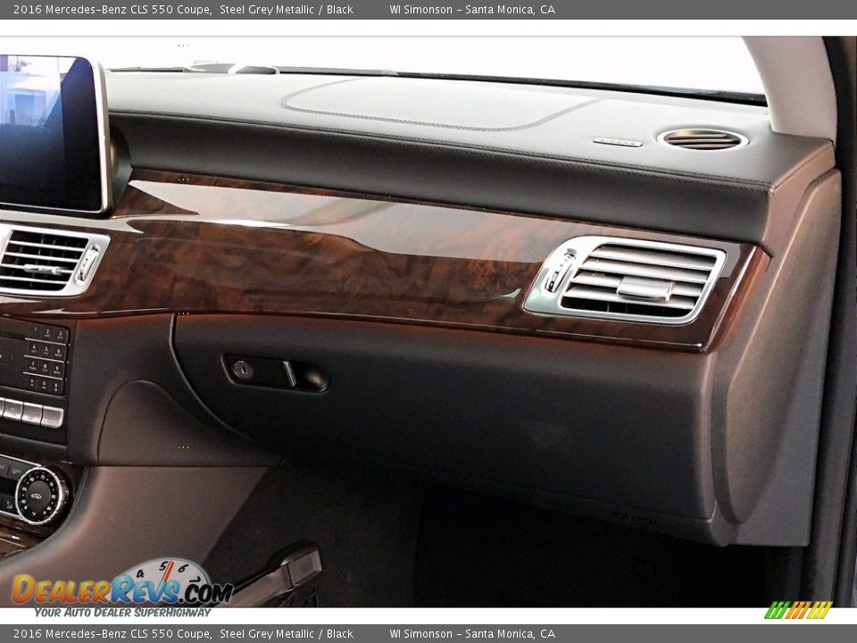 Dashboard of 2016 Mercedes-Benz CLS 550 Coupe Photo #16