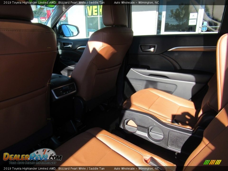 2019 Toyota Highlander Limited AWD Blizzard Pearl White / Saddle Tan Photo #11