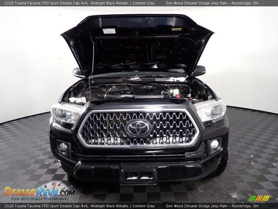2018 Toyota Tacoma TRD Sport Double Cab 4x4 Midnight Black Metallic / Cement Gray Photo #7