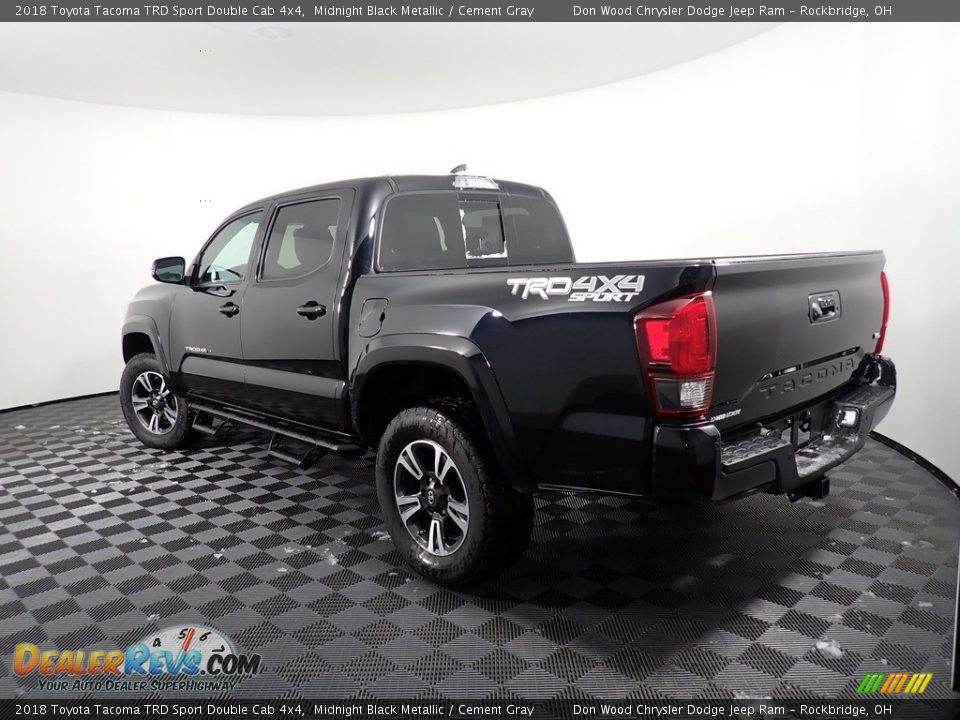 2018 Toyota Tacoma TRD Sport Double Cab 4x4 Midnight Black Metallic / Cement Gray Photo #12
