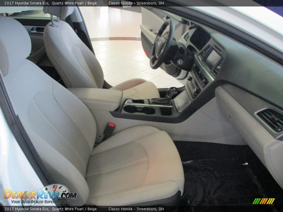 Front Seat of 2017 Hyundai Sonata Eco Photo #17