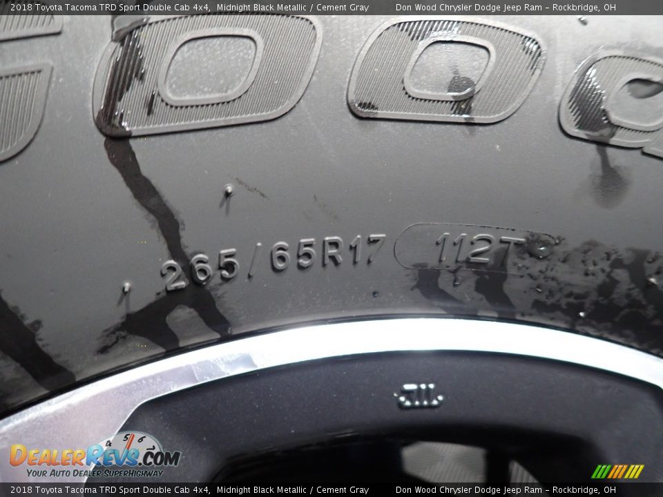 2018 Toyota Tacoma TRD Sport Double Cab 4x4 Midnight Black Metallic / Cement Gray Photo #17
