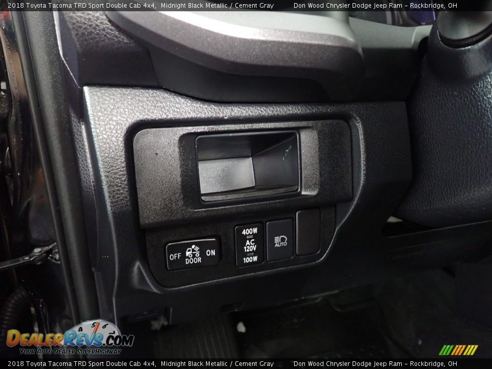 2018 Toyota Tacoma TRD Sport Double Cab 4x4 Midnight Black Metallic / Cement Gray Photo #30