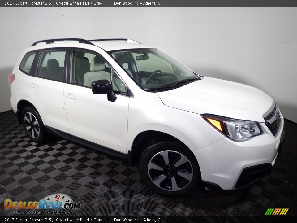 2017 Subaru Forester 2.5i Crystal White Pearl / Gray Photo #3