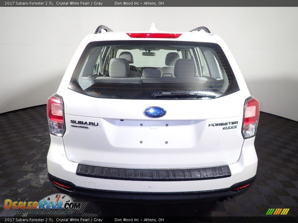 2017 Subaru Forester 2.5i Crystal White Pearl / Gray Photo #12