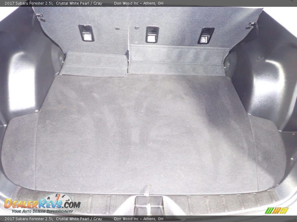 2017 Subaru Forester 2.5i Crystal White Pearl / Gray Photo #14