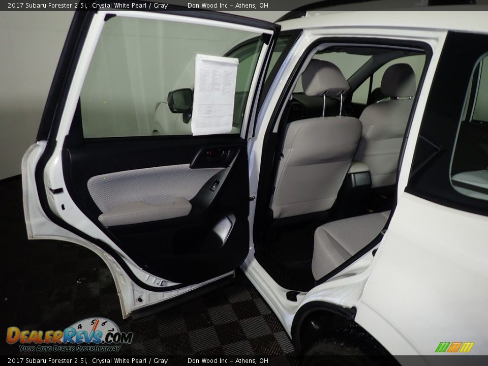 2017 Subaru Forester 2.5i Crystal White Pearl / Gray Photo #22