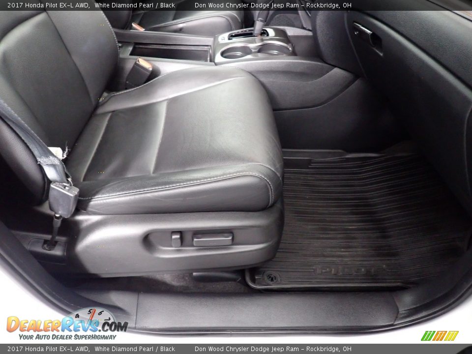 2017 Honda Pilot EX-L AWD White Diamond Pearl / Black Photo #35