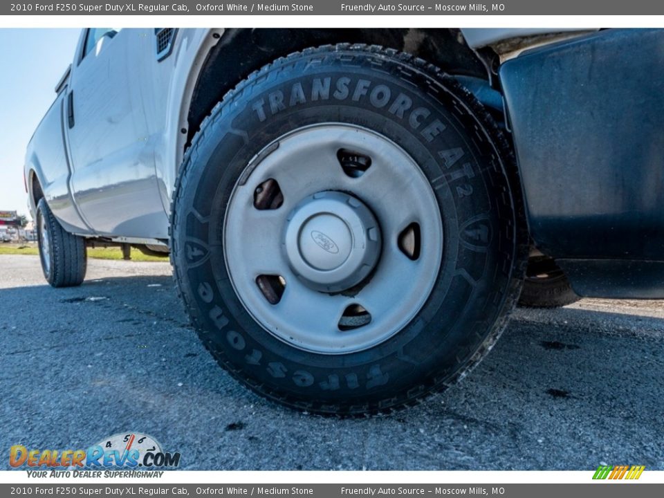 2010 Ford F250 Super Duty XL Regular Cab Oxford White / Medium Stone Photo #2