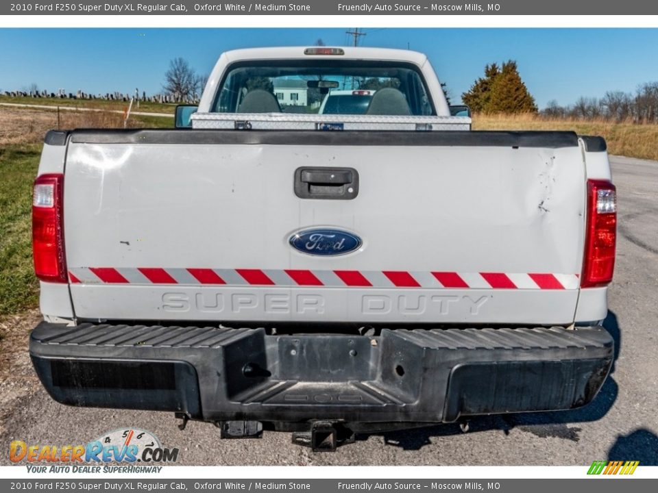 2010 Ford F250 Super Duty XL Regular Cab Oxford White / Medium Stone Photo #5