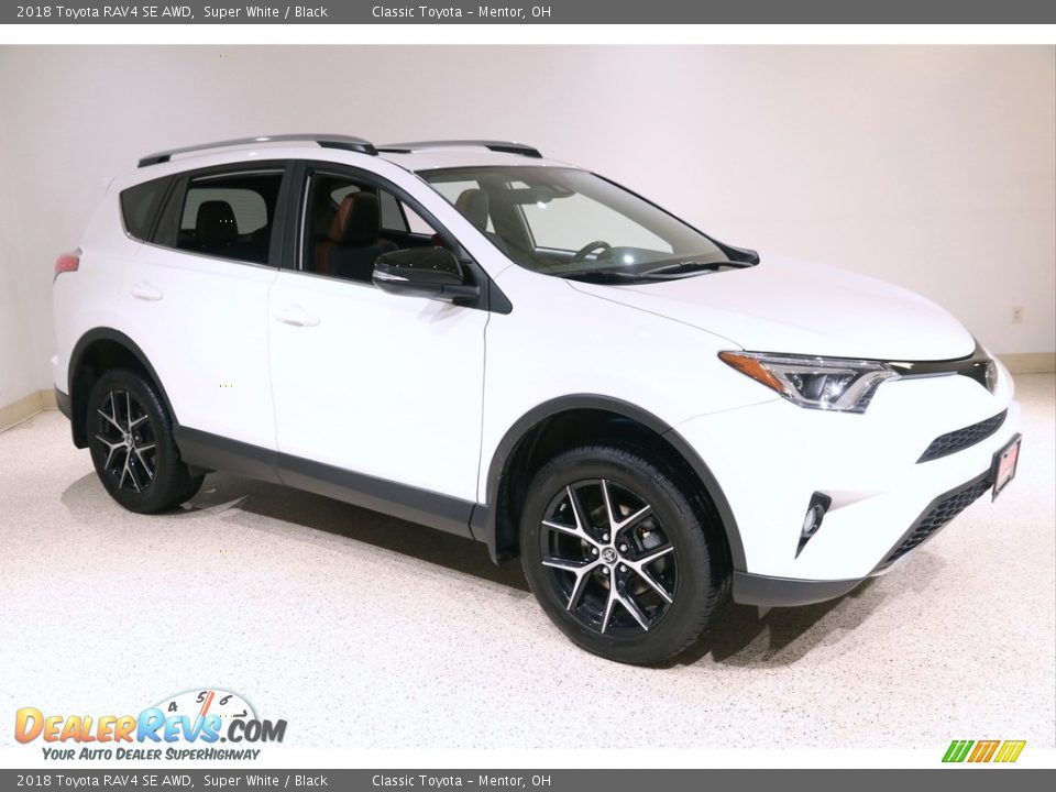 2018 Toyota RAV4 SE AWD Super White / Black Photo #1