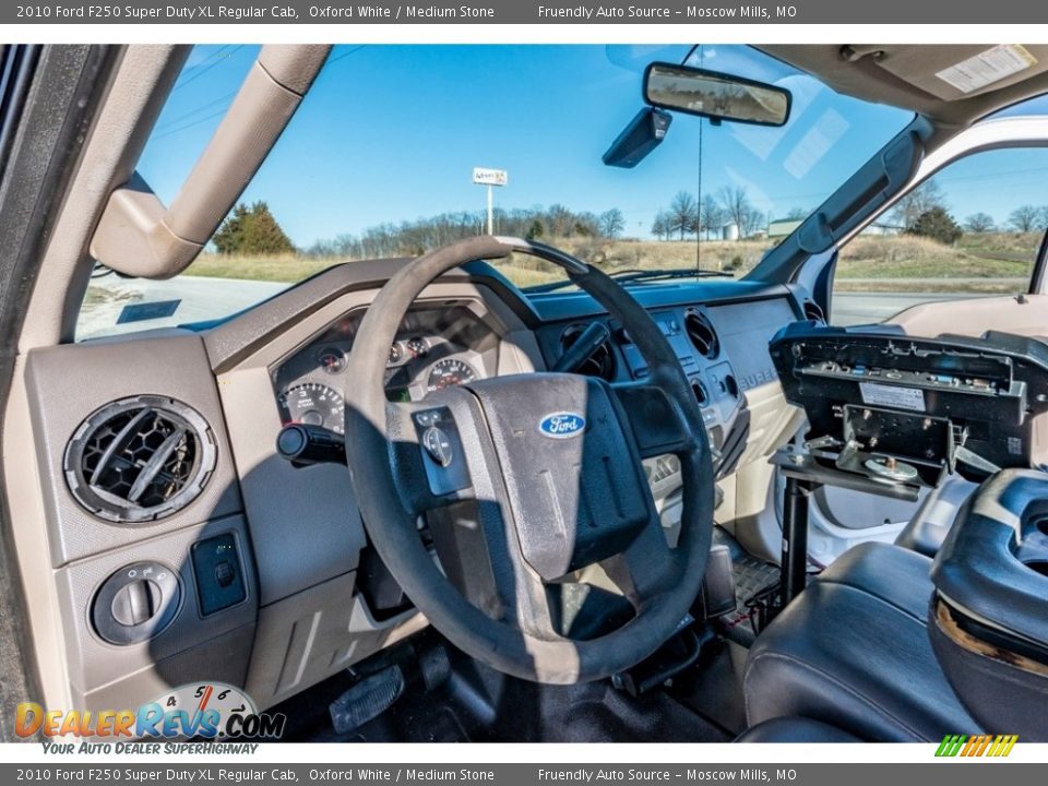 2010 Ford F250 Super Duty XL Regular Cab Oxford White / Medium Stone Photo #20