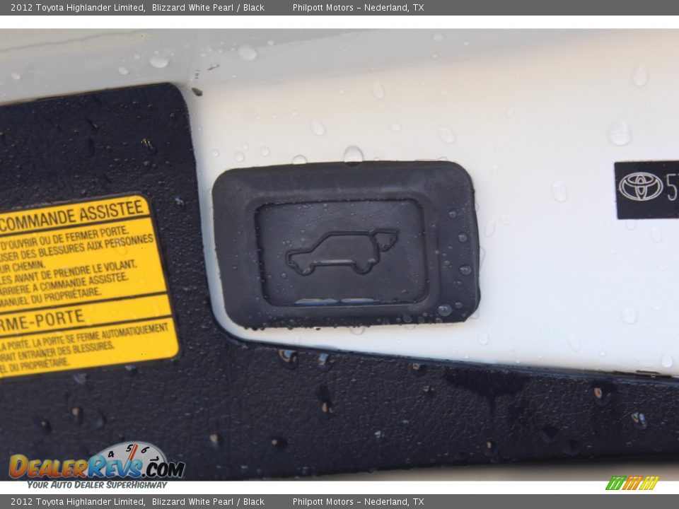 2012 Toyota Highlander Limited Blizzard White Pearl / Black Photo #24