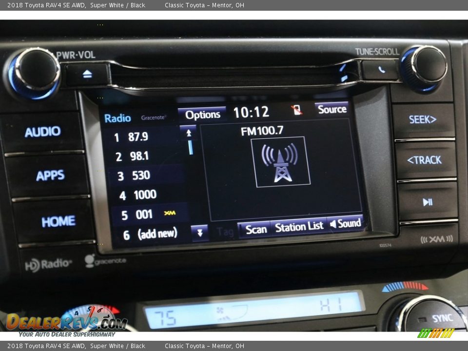 2018 Toyota RAV4 SE AWD Super White / Black Photo #11