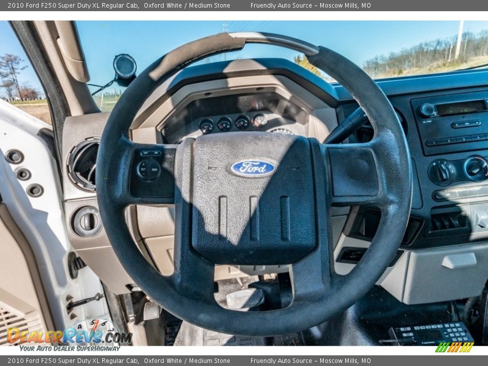 2010 Ford F250 Super Duty XL Regular Cab Oxford White / Medium Stone Photo #31