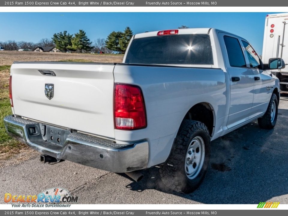 2015 Ram 1500 Express Crew Cab 4x4 Bright White / Black/Diesel Gray Photo #4