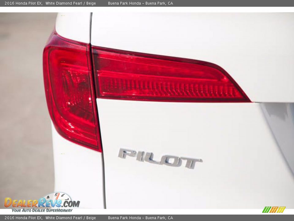 2016 Honda Pilot EX White Diamond Pearl / Beige Photo #10