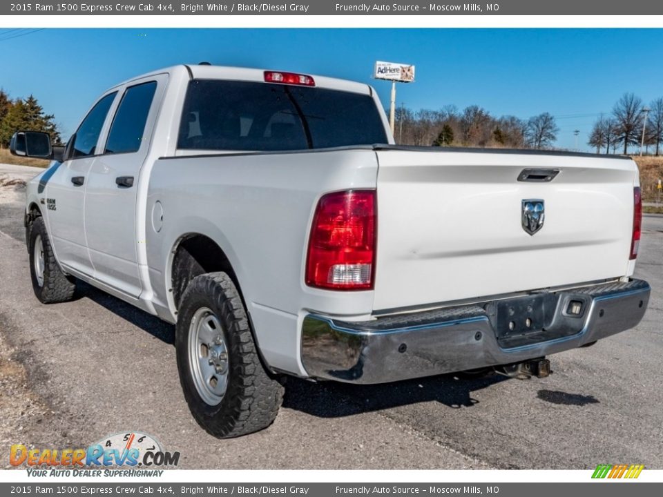 2015 Ram 1500 Express Crew Cab 4x4 Bright White / Black/Diesel Gray Photo #6