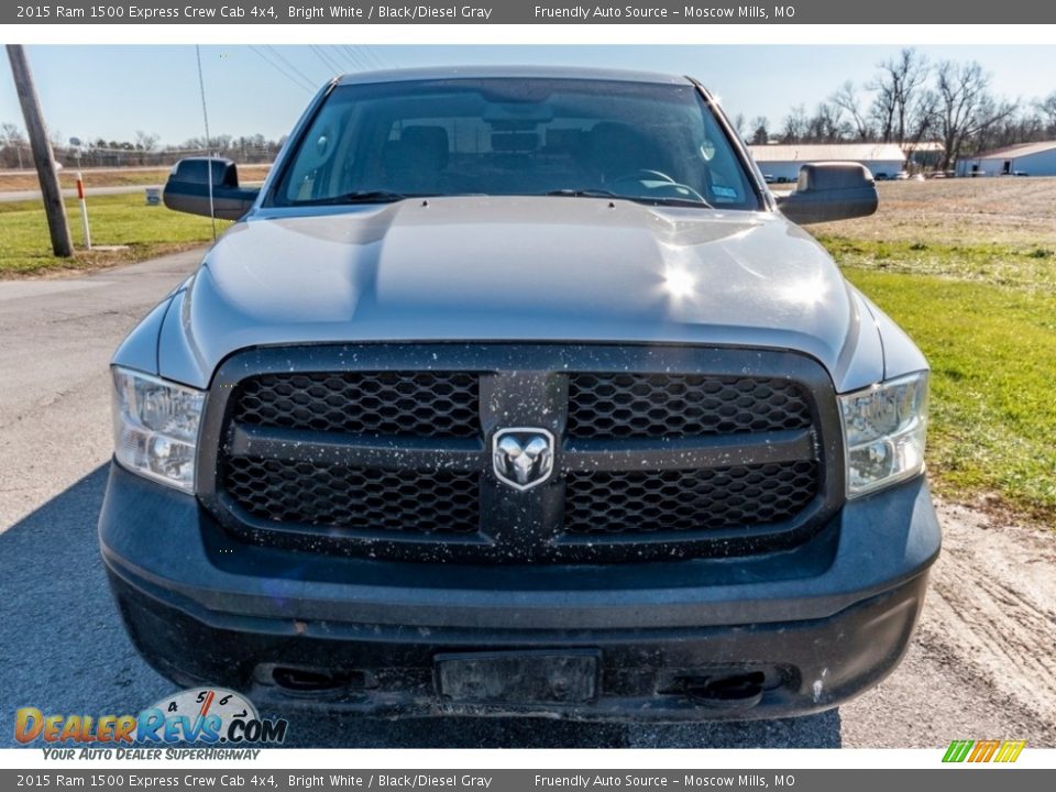 2015 Ram 1500 Express Crew Cab 4x4 Bright White / Black/Diesel Gray Photo #9