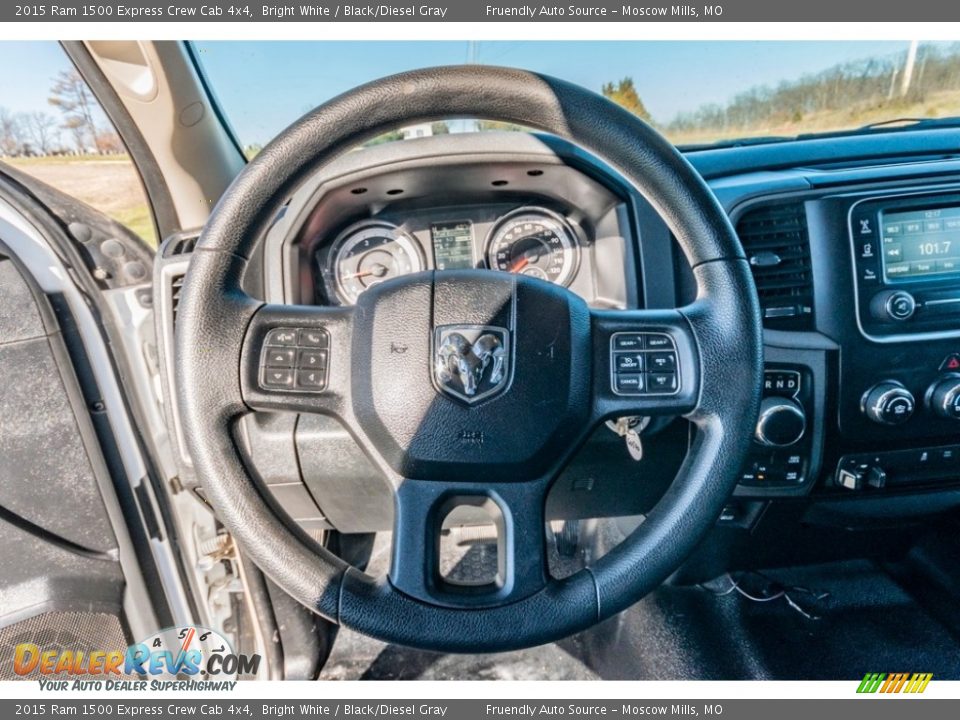 2015 Ram 1500 Express Crew Cab 4x4 Bright White / Black/Diesel Gray Photo #36