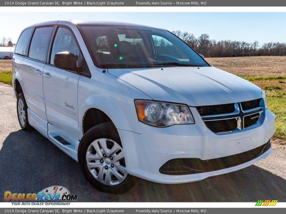 2014 Dodge Grand Caravan SE Bright White / Black/Light Graystone Photo #1