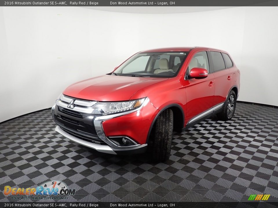 2016 Mitsubishi Outlander SE S-AWC Rally Red / Beige Photo #8