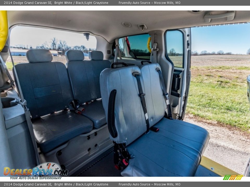 2014 Dodge Grand Caravan SE Bright White / Black/Light Graystone Photo #24