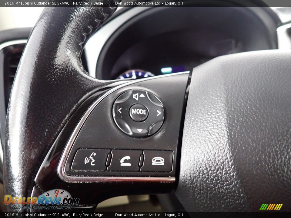 2016 Mitsubishi Outlander SE S-AWC Steering Wheel Photo #33