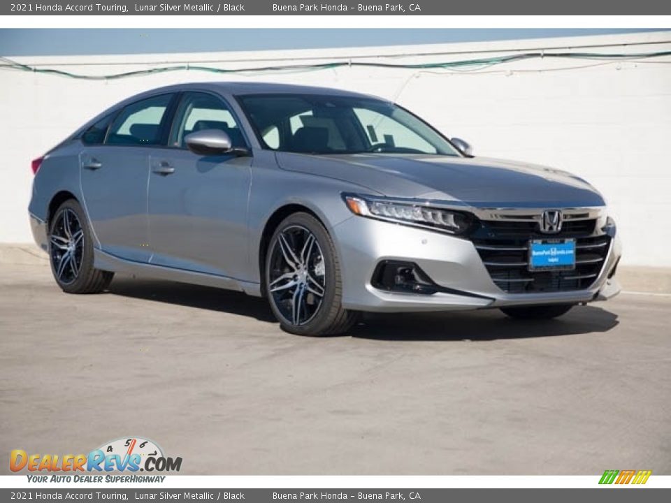 Front 3/4 View of 2021 Honda Accord Touring Photo #1