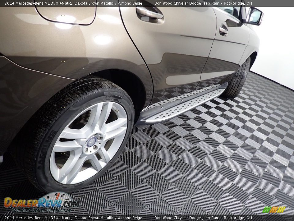 2014 Mercedes-Benz ML 350 4Matic Dakota Brown Metallic / Almond Beige Photo #23