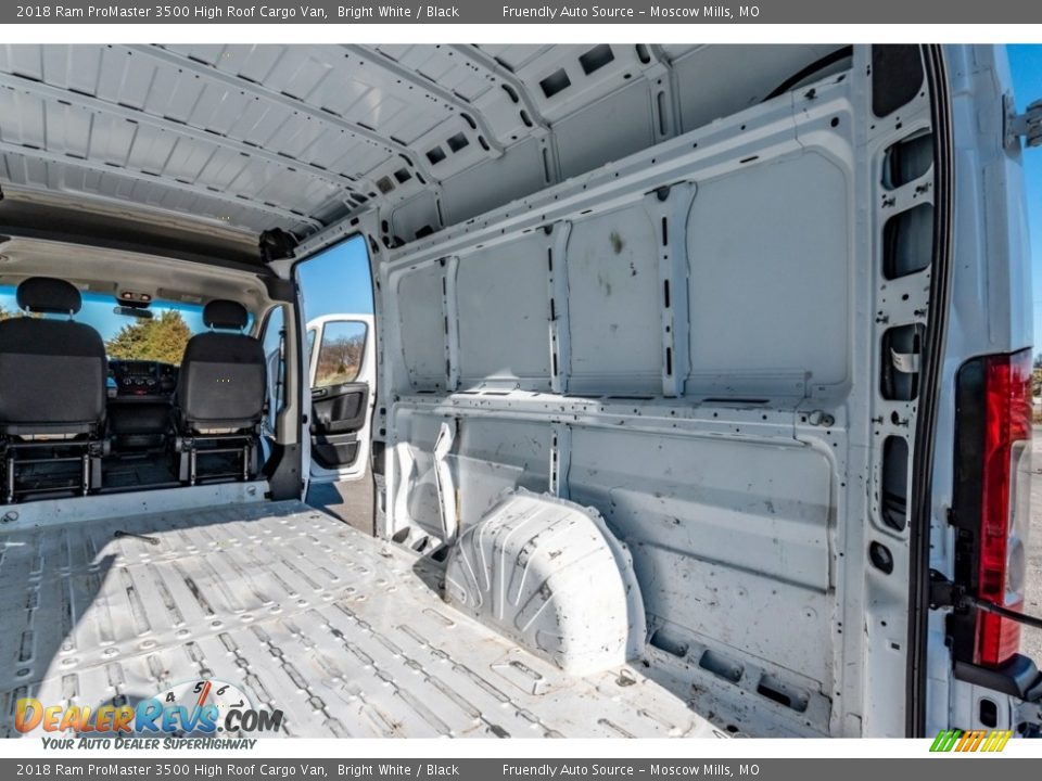 2018 Ram ProMaster 3500 High Roof Cargo Van Bright White / Black Photo #22