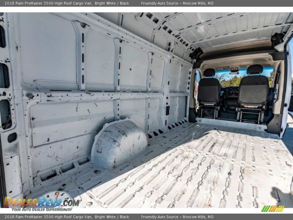 2018 Ram ProMaster 3500 High Roof Cargo Van Bright White / Black Photo #24